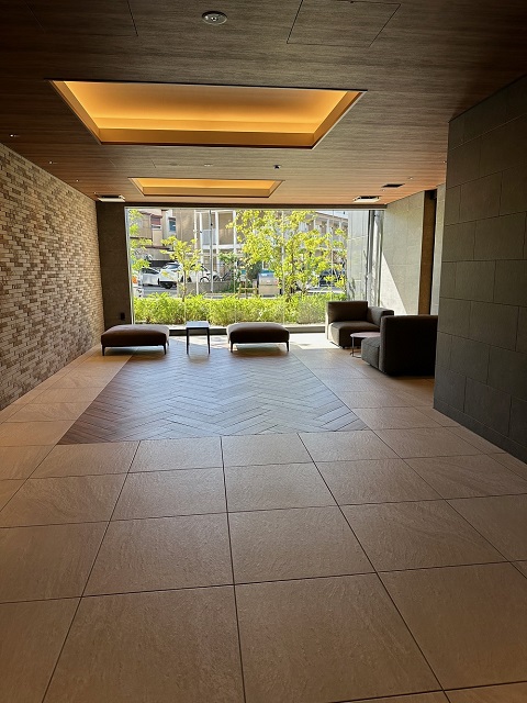 ヴェリテ大日ミライズエントランス