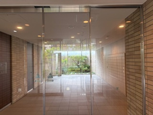 ユニハイム寝屋川香里園エントランス